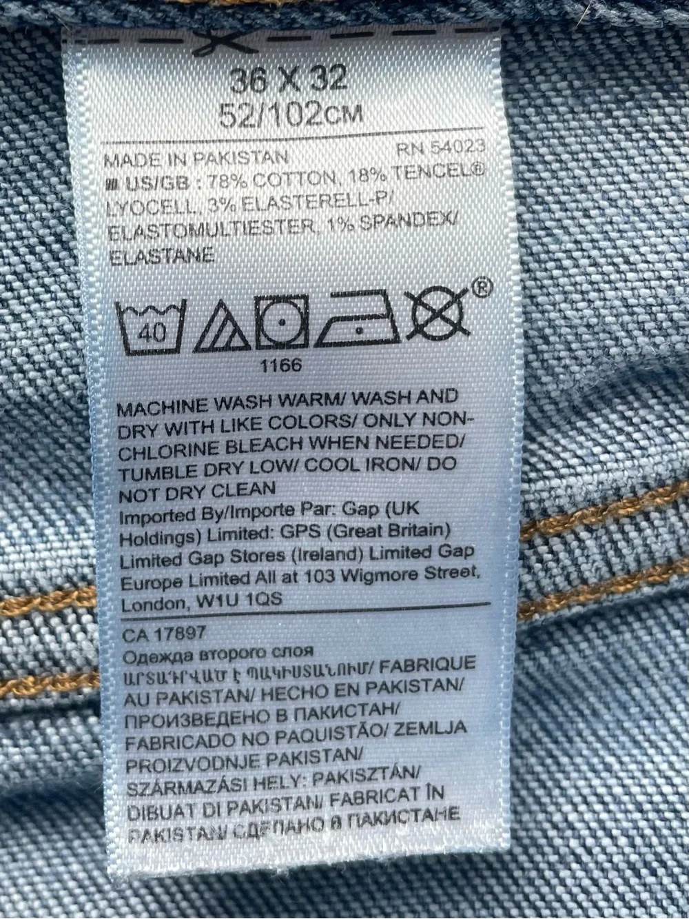 Banana Republic Men's Slim Fit Straight Jeans in Light Blue Denim size 36x32